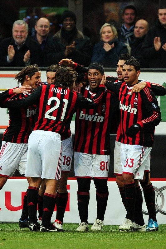 Ronaldinho en el Milan vs Siena