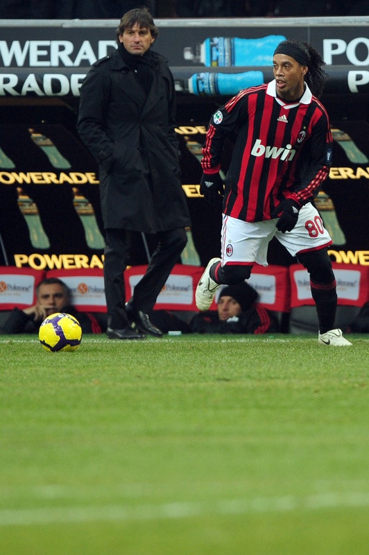 Ronaldinho gran actuacion en el Milan vs Siena