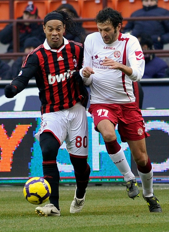 Ronaldinho, Milan vs Livorno