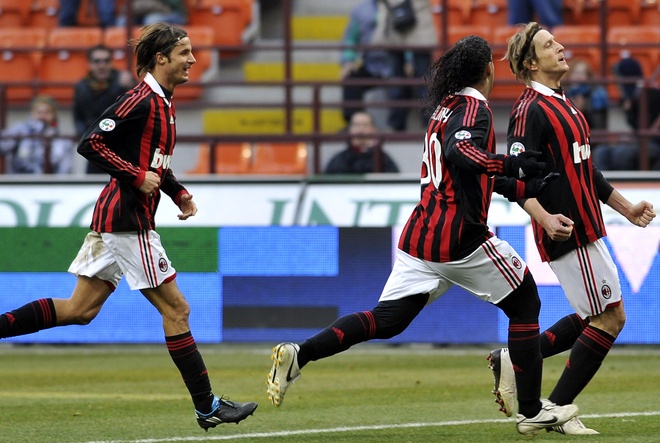 Ronaldinho y Ambrosini, Milan vs Livorno
