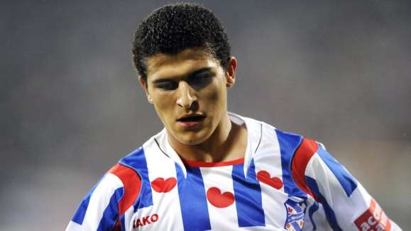 T. Elyounoussi