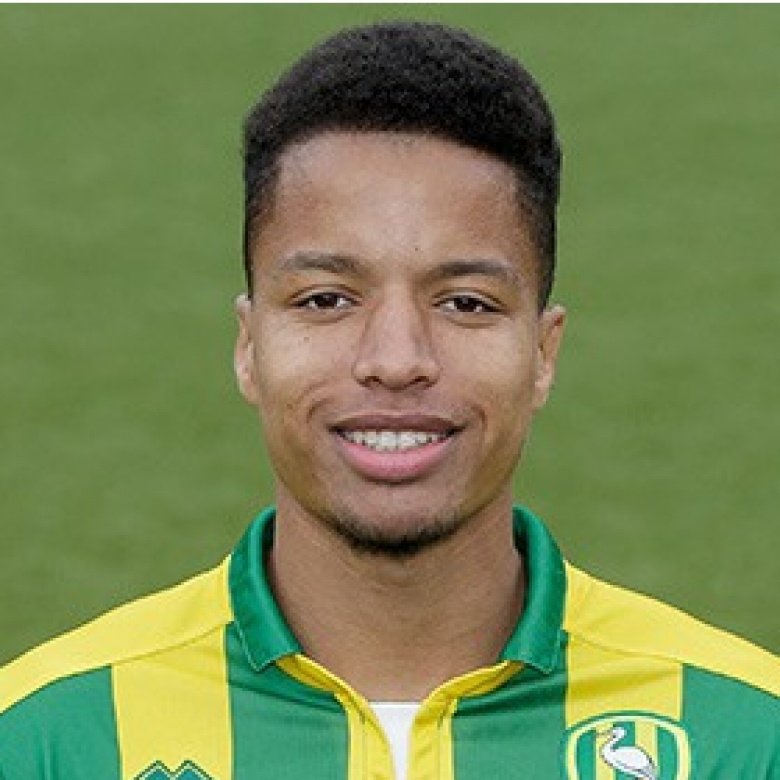 Foto principal de T. Ebuehi | ADO Den Haag