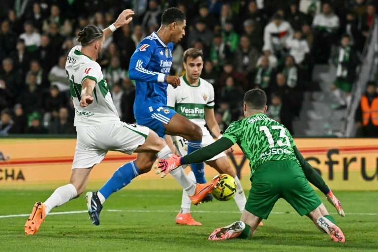 Bellingham salva il Real Madrid nel pareggio contro l'Elche