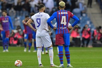Barcelona look for proof of development against runaway leaders Real Madrid