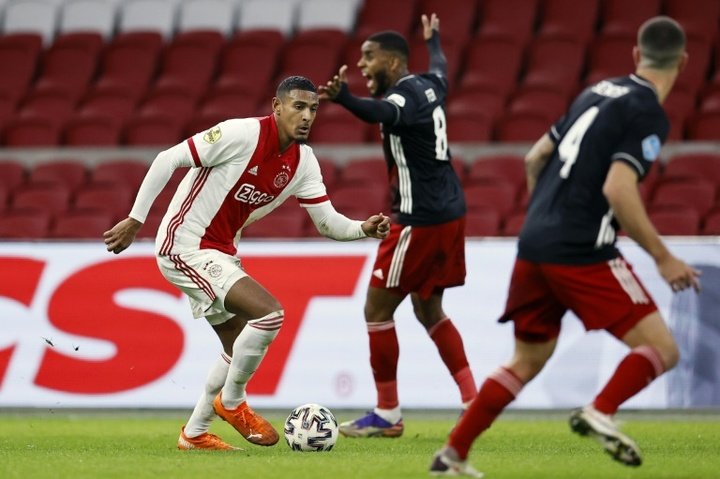Ajax admit 'huge error' in Haller Europa League registration fiasco