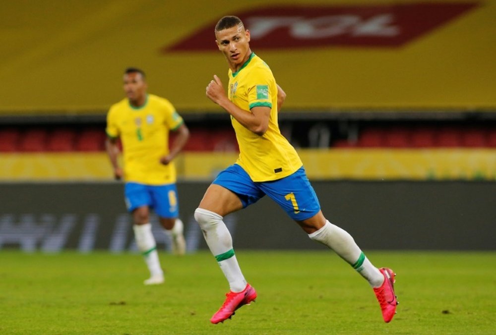 Retaken Neymar penalty helps Brazil maintain perfect WC qualifying start