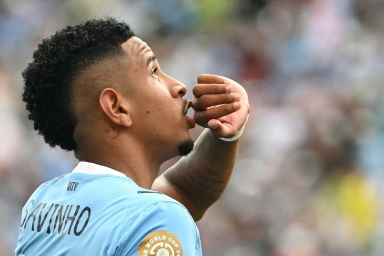 Man City boss Guardiola wants to keep Tottenham target Savinho