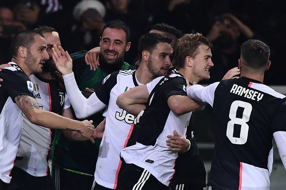 De Ligt keeps Juve top and Inter at bay with derby winner