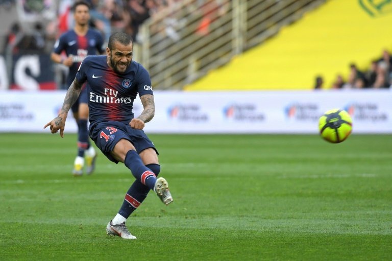 Neymar and Cavani nearing comeback
