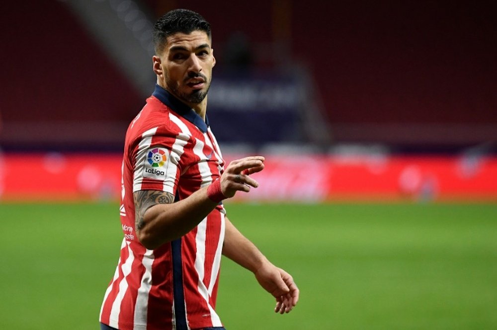 Atletico wobble gives La Liga hope of exciting title race