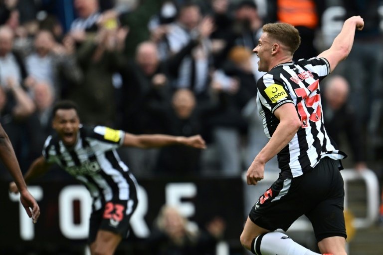 Newcastle's Harvey Barnes (R) scored against West Ham on Saturday. AFP