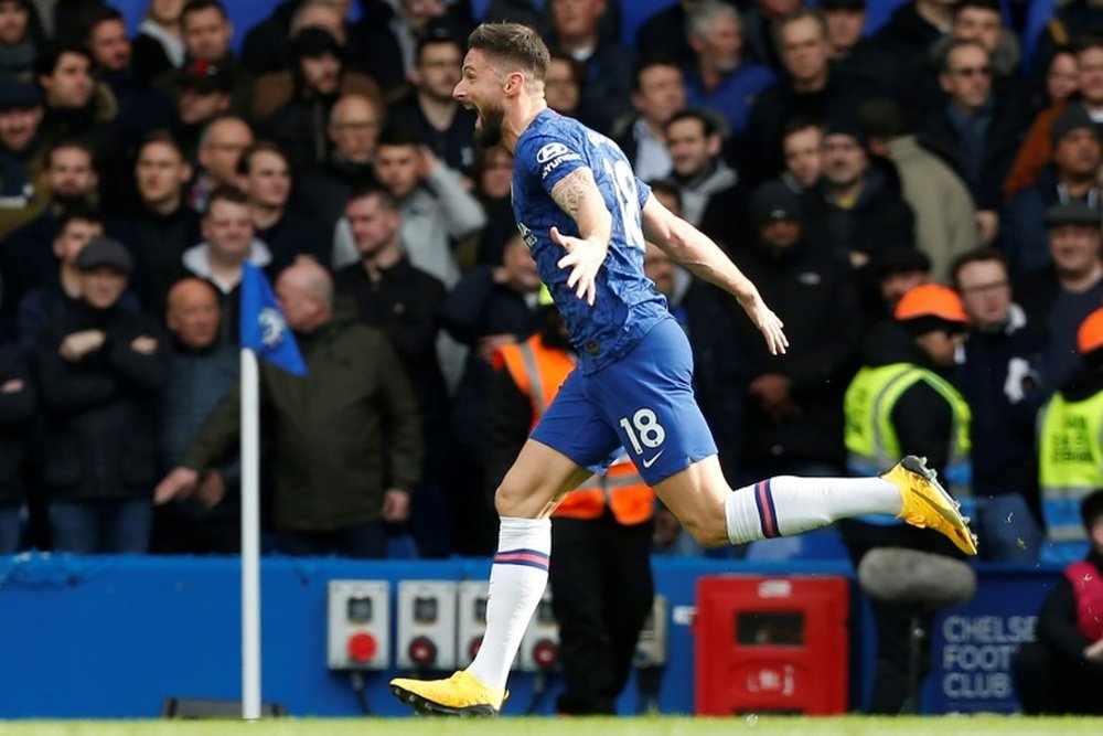 Giroud, Alonso back in favour as Chelsea sink Spurs. AFP