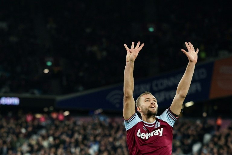 West Ham stars dedicate vital win to Antonio after horror car crash