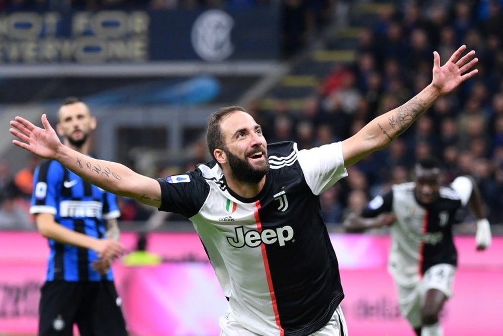Higuain winner beats Inter to put Juventus top of Serie A. AFP
