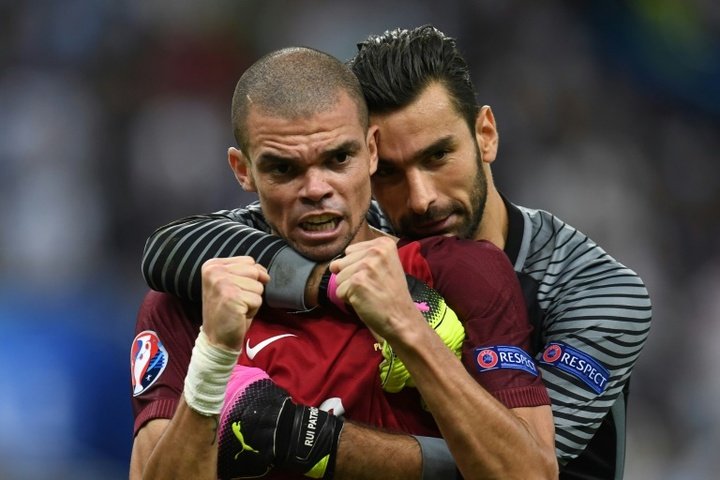 Portugal lose injured Pepe for World Cup qualifiers