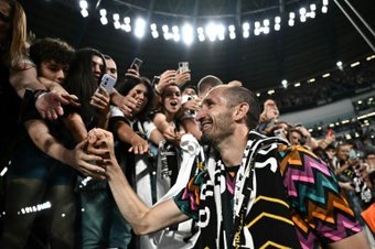 Chiellini says goodbye to Juve fans. AFP