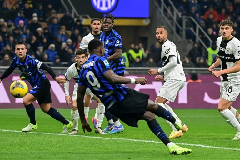 Inter beat Parma to close gap to Serie A leaders Napoli