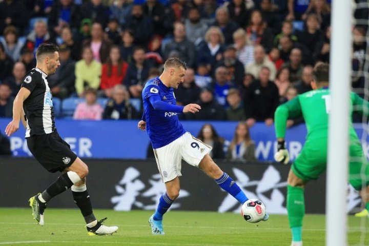 Leicester climb to third after thrashing 10-man Newcastle