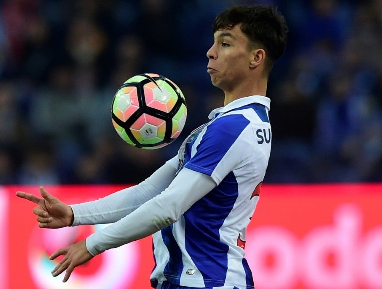 Porto agree 20-million-euro Torres deal