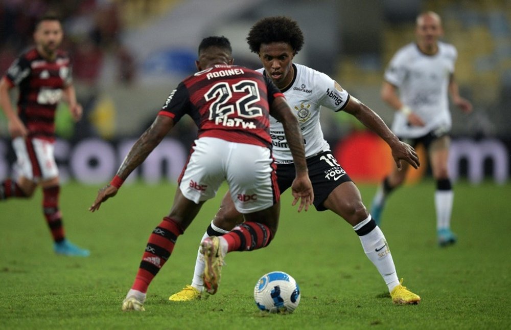 Willian leaves Corinthians following death threats. AFP
