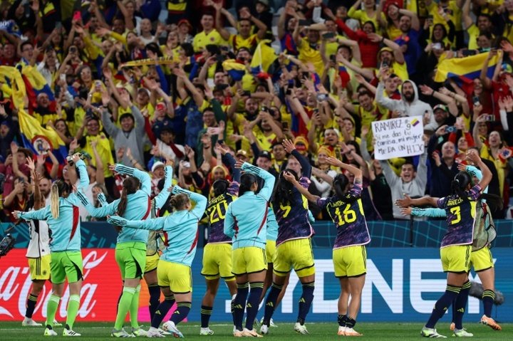 Colourful Colombian fans make Women's World Cup feel just like home