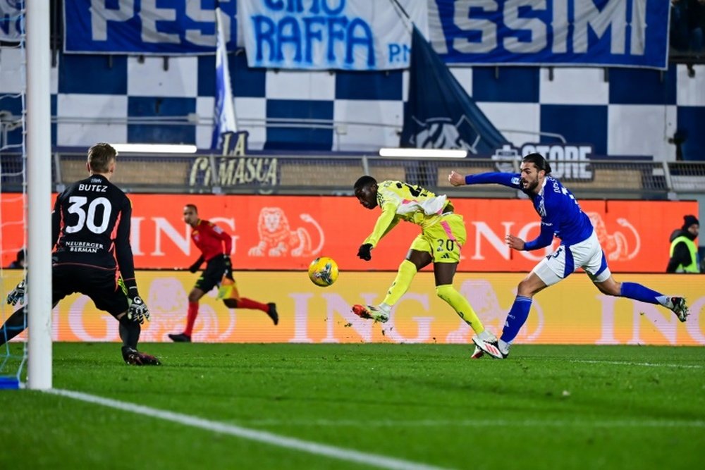 Randal Kolo Muani blasted the first Juventus goal at Como. AFP