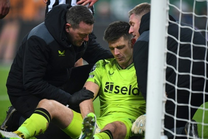 Newcastle goalkeeper Pope out for 'around four months' with injury
