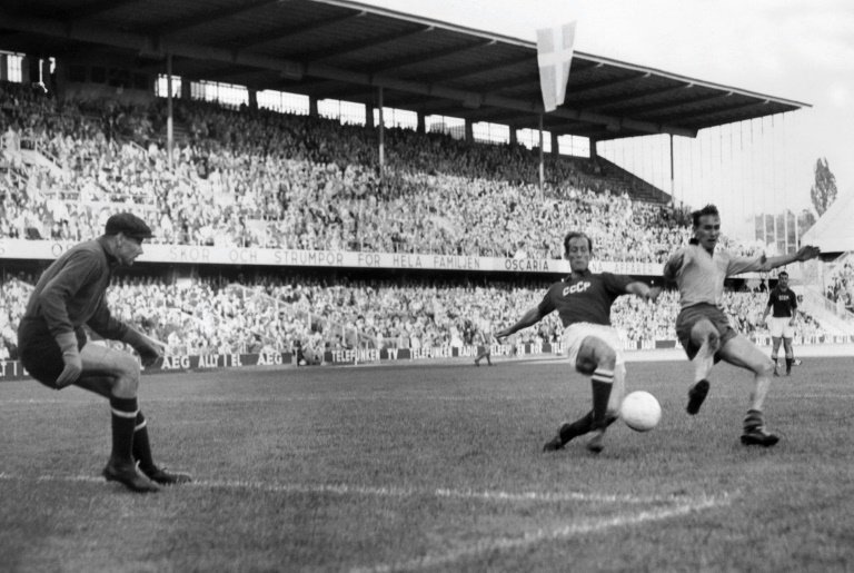 Kurt Hamrin, the last surviving player from the 1958 World Cup final, has died aged 89, his former club Fiorentina announced on Sunday.