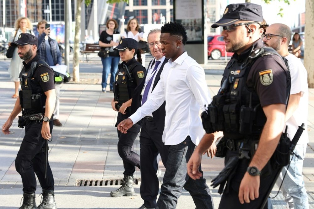 Vinicius testified in court for the racist insults he received playing away to Valencia. AFP