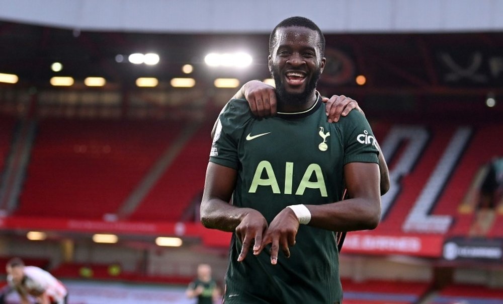 Ndombele killed off any hope of a Sheff Utd comeback as Tottenham won 1-3. AFP