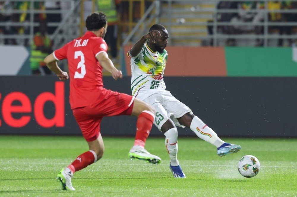 Sinayoko (R) scored for Mali against Tunisia in an Africa Cup of Nations Group E match. AFP