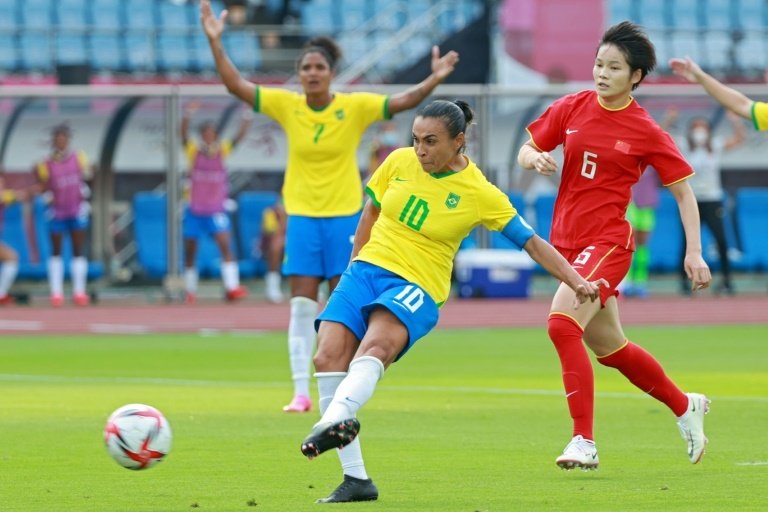 Pele hails Marta after her Olympics landmark