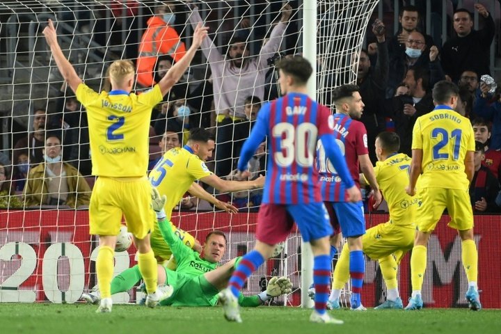 Barcelona's top-four finish in danger after shock defeat by Cadiz