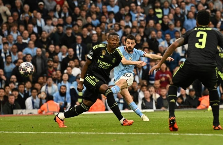 Silva shines as Man City deliver on defining night for Guardiola