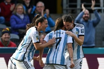 Romina Nunez scored the equaliser as Argentina roared back from two goals down to draw 2-2 and deny South Africa a landmark first Women's World Cup win on Friday.