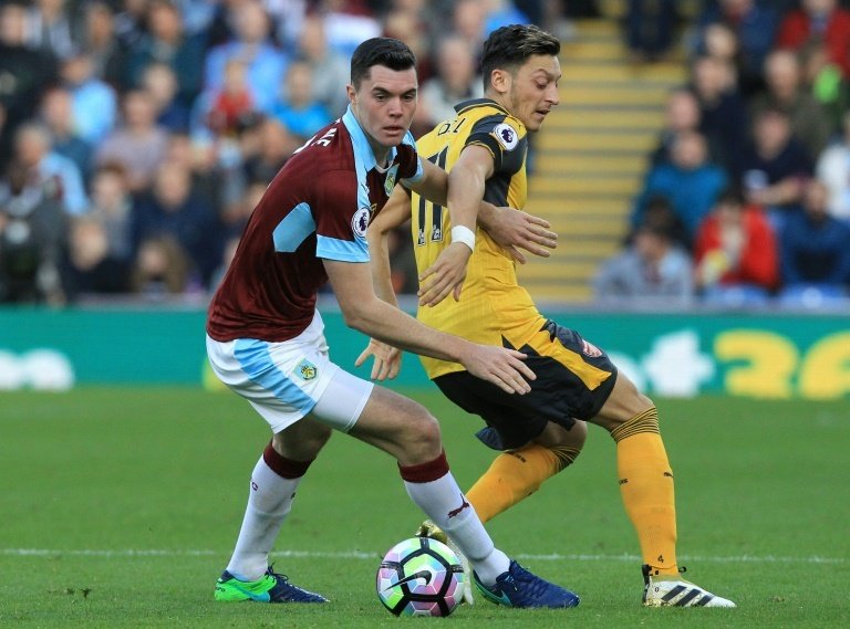 Burnley's Keane replaces injured Johnson in England squad