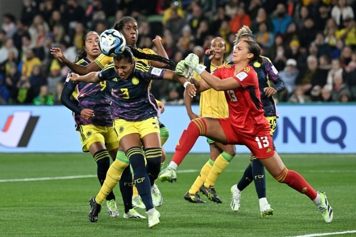 Colombia edge Jamaica 1-0 to set up England World Cup quarter-final