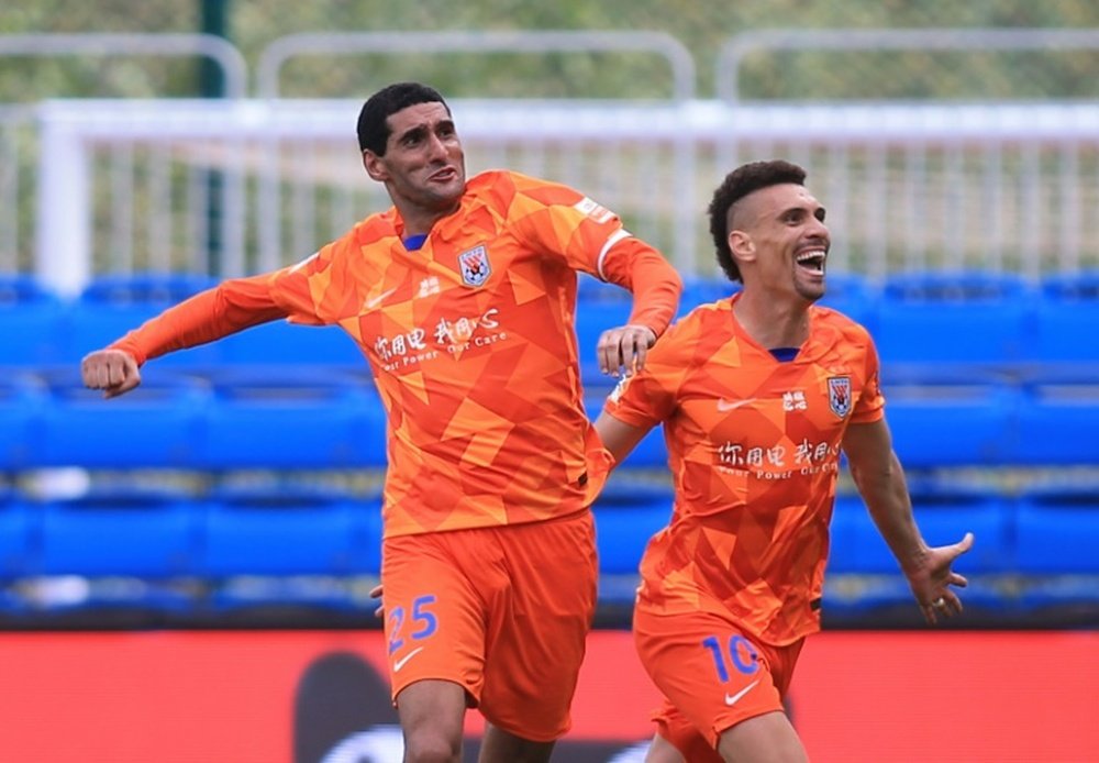 Fellaini won the Chinese Super League with Shandong in 2021. AFP