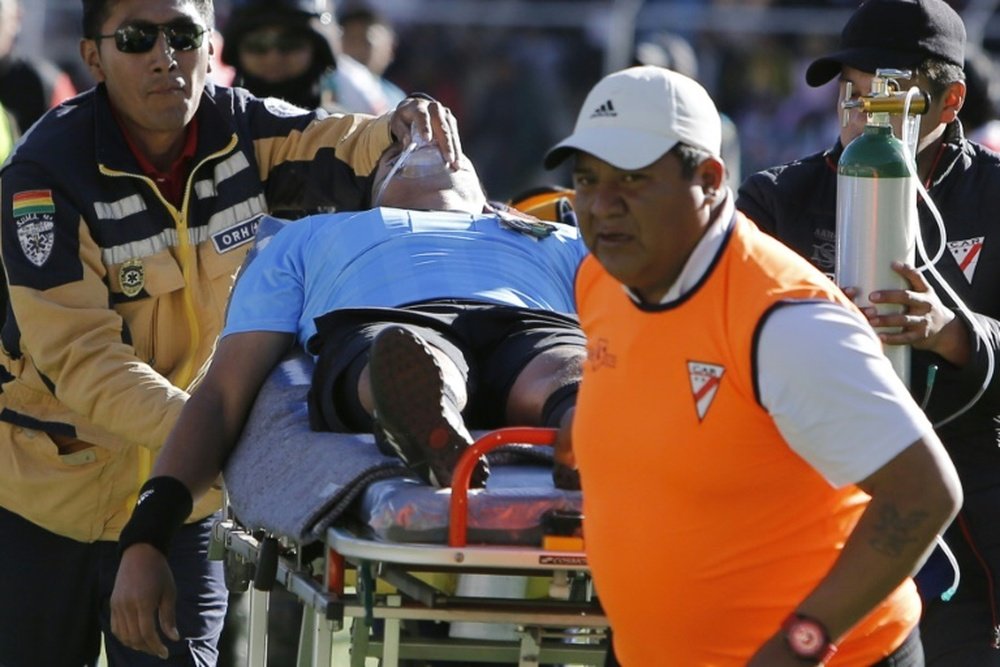 Victor Hugo Hurtado died while refereeing a game at over 4000m above sea level. AFP