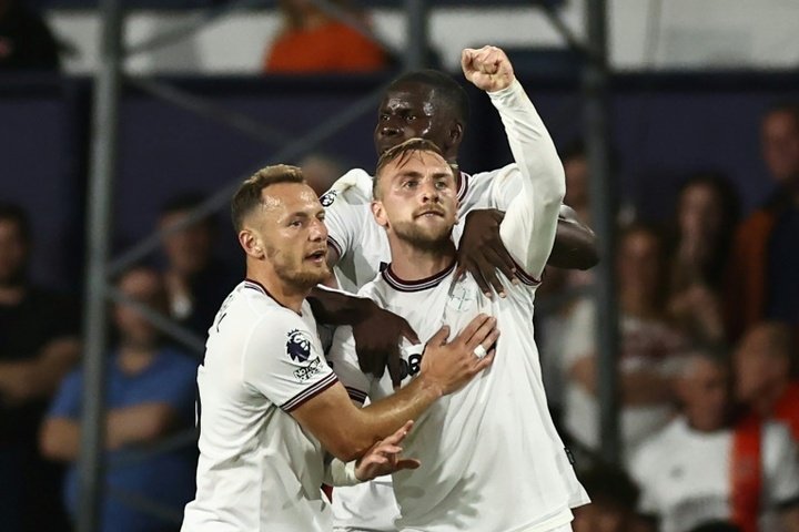 West Ham ruin Luton's homecoming to go top of Premier League