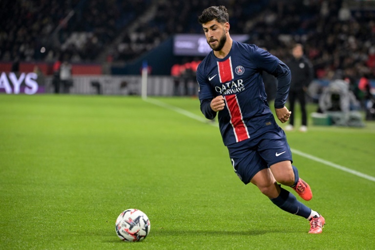 OFFICIAL: PSG's Asensio joins Fenerbahce on permanent deal