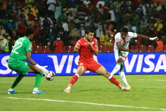 Burkina Faso defeat Tunisia again as Dango Ouattara scores and then sees red