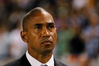 Robin Fraser was dumped as head coach of the Colorado Rapids on Tuesday with Major League Soccer's worst club having produced only a league-low 16 goals in 26 matches.