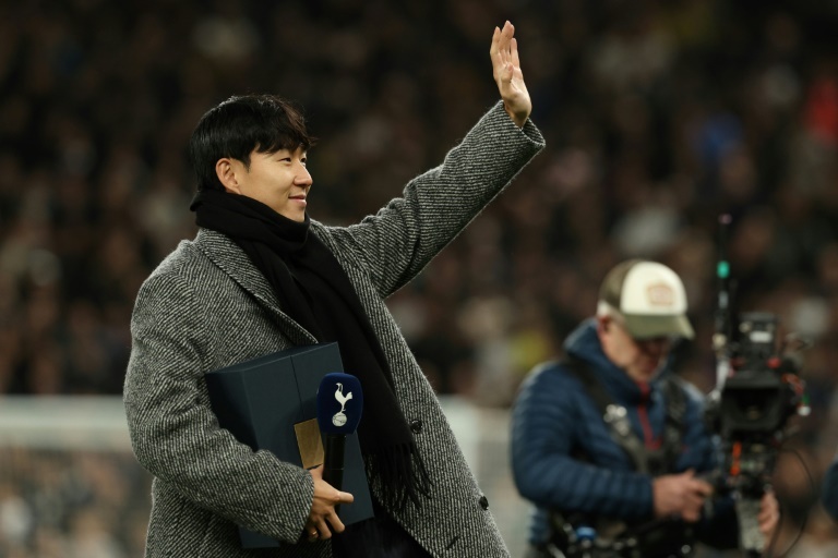 Spurs' Simons wants to 'build legacy' as he succeeds Son