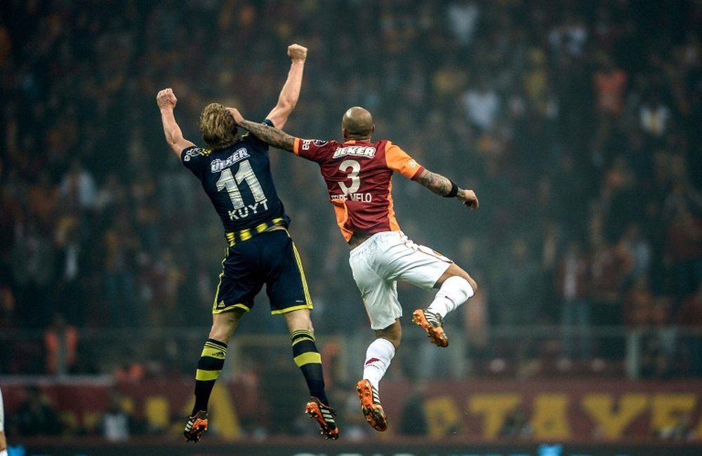 Rivalry between the Turkish football teams Fenerbahce (blue) and Galatasaray (red). AFP