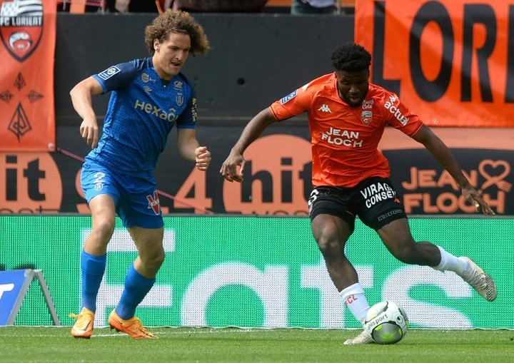 Leicester sign Belgian centre-back Faes as Fofana replacement
