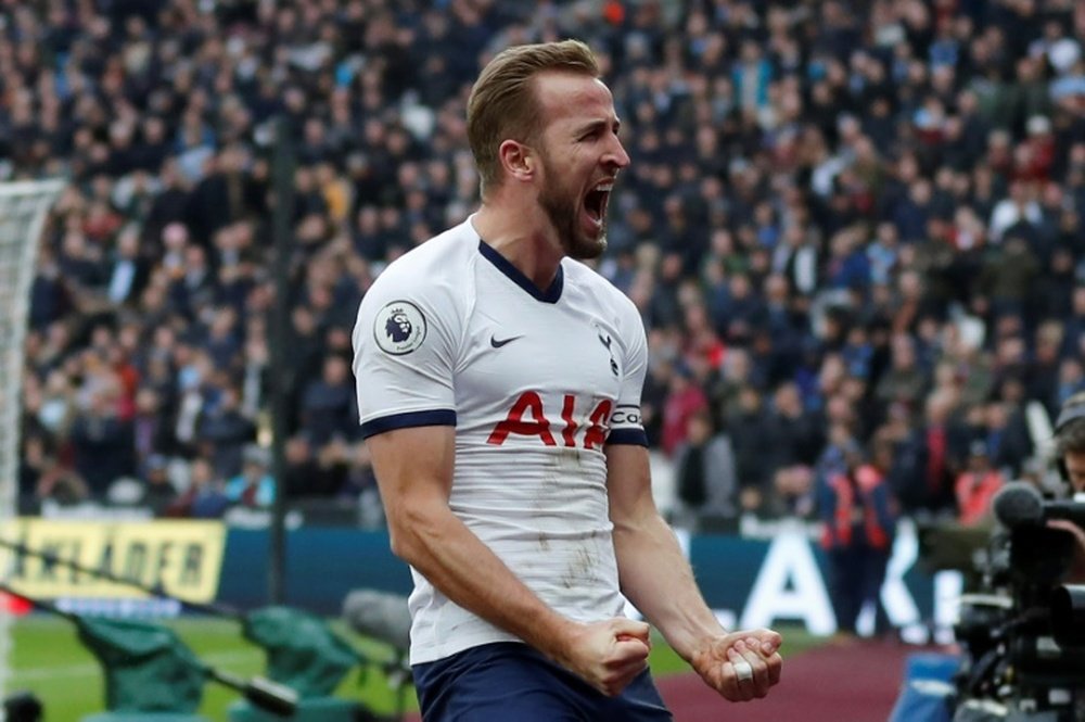 Kane 'will be off' if Spurs don't win trophies, warns Shearer. AFP