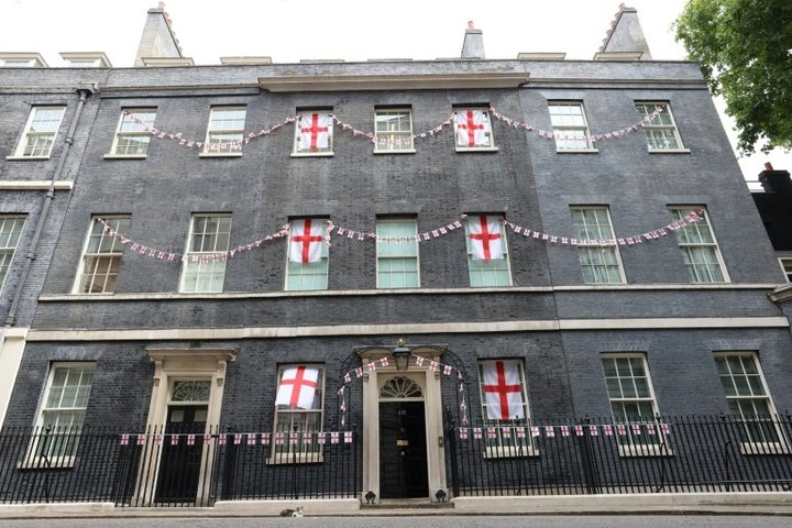 UK leadership rivals promise celebration for England's Lionesses