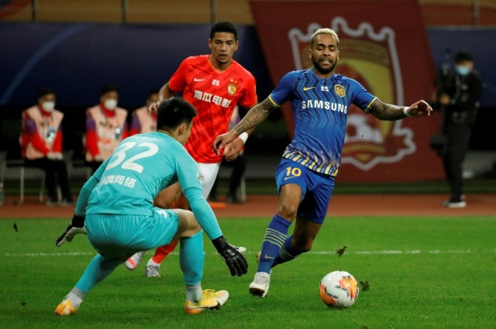 Fabio Cannavaro's Guangzhou Evergrande were held 0-0 against Jiangsu Suning. AFP