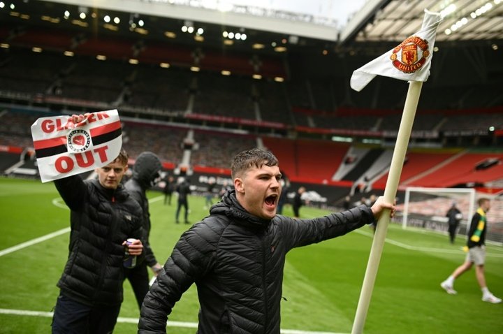 Solskjaer calls for 'civilised' protests from Man Utd fans